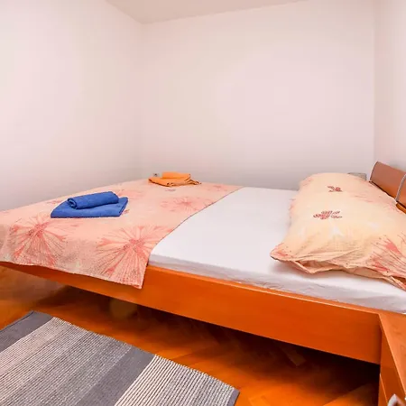 Apartament Ema *