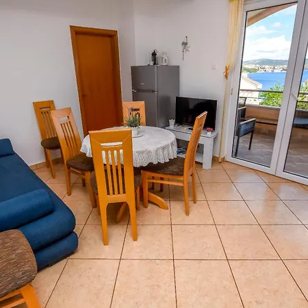 Apartament Ema