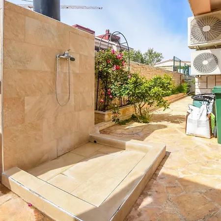 Apartament Ema Ražanj