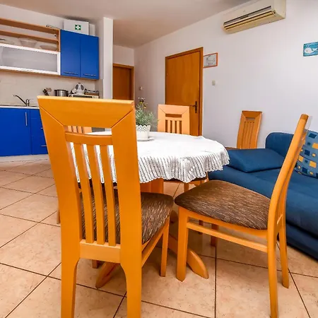 Apartament Ema Ražanj