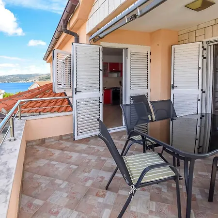 Διαμέρισμα Ema