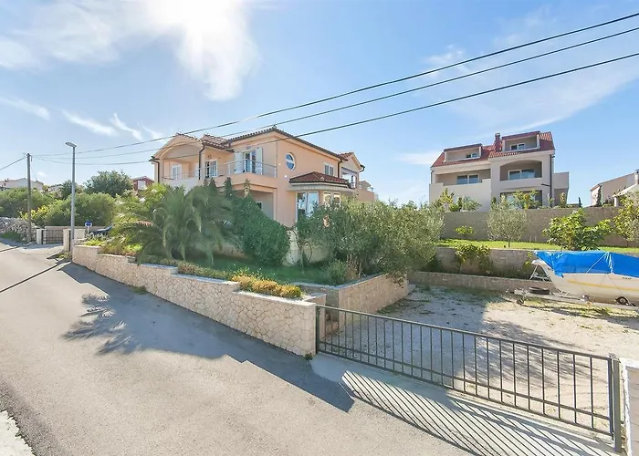 Apartamento Ema Ražanj